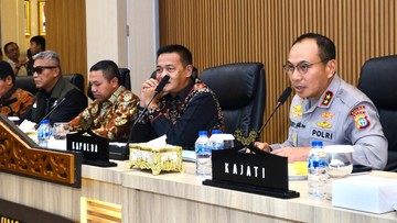 Di Depan BAM DPR, Kapolda Riau Sampaikan Keadilan untuk Gajah Tesso Nilo