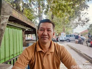 Kondisi Memburuk, 1 Korban Ditabrak Mobil Polisi Dirujuk ke RSUD NTB Kondisi Memburuk, 1 Korban Ditabrak Mobil Polisi Dirujuk ke RSUD NTB