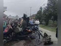 Kecelakaan Maut Truk Tabrak Rumah di Bangli, 4 Orang Tewas!