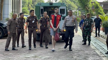 Kejari Jaksel Ekstradisi WN Rusia Buron Interpol, Sempat Ditahan Polda Metro
