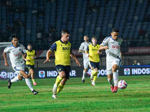 Arema Vs Oxford Utd: Ole Romeny Cs Pesta 4-0, ke Final Piala Presiden 2025 Arema Vs Oxford Utd: Ole Romeny Cs Pesta 4-0, ke Final Piala Presiden 2025