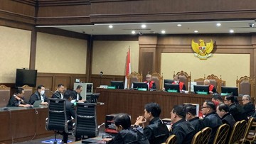 Pengacara Tuding Hasto Jadi Tumbal Kegagalan KPK Tangkap Harun Masiku