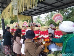 Parade Gebogan di Ulun Danu Beratan, 15 Desa Adat Tampil Meriah