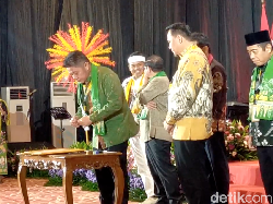 Video Pramono-Dedi Mulyadi Asyik Ngobrol di Acara Rapat Koordinasi KPK