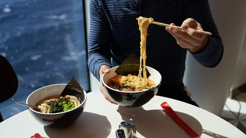 Resto Ramen Ini Dikecam karena Batasi Waktu Makan 20 Menit Saja