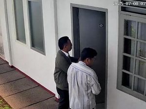 Kronologi Penjaga Kos Temukan Diplomat Kemlu Tewas, Jendela Kamar Dicongkel Kronologi Penjaga Kos Temukan Diplomat Kemlu Tewas, Jendela Kamar Dicongkel