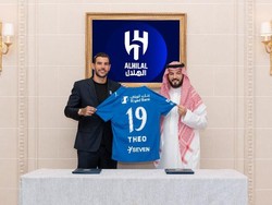 Theo Hernandez Resmi Berseragam Al Hilal