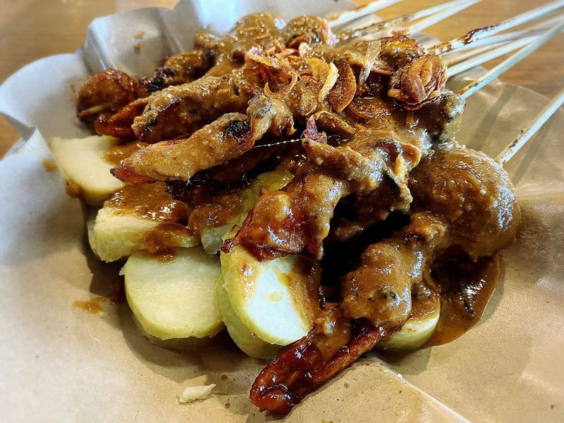 7 Sate Paling Legendaris di Jakarta, Ada yang Sejak 1963!