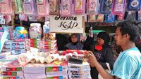 Berburu Perlengkapan Sekolah di Pasar Asemka Jelang Tahun Ajaran Baru