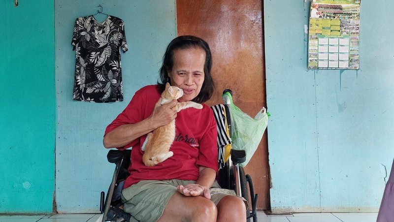 Cerita Bu Ooy, Mantan Cleaning Service yang Harus Berhenti Kerja karena Jatuh