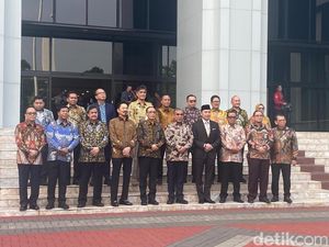Muzani Pimpin Rombongan MPR Temui Ketua MA, Ini yang Dibahas Muzani Pimpin Rombongan MPR Temui Ketua MA, Ini yang Dibahas