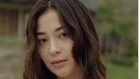 7 Gaya Liburan Nikita Willy di Labuan Bajo, Santai Elegan