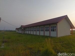 Nelangsa SDN Kertasari 3 Majalengka, Punya 1 Guru dan 18 Siswa