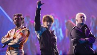 Dino SEVENTEEN Bikin Gempar Arab