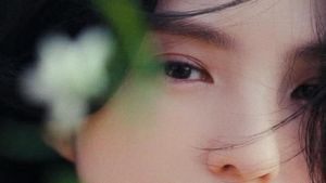 POV Ditatap Han So Hee