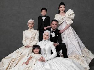Akhirnya Lengkap! Irish Bella dan Haldy Sabri Punya Foto Keluarga Akhirnya Lengkap! Irish Bella dan Haldy Sabri Punya Foto Keluarga