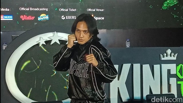 Berita Seputar Selebriti Insertlive Terkini : Rela Makan Babi Demi Bisa Kalahkan El Rumi, Jefri Nichol Bikin Netizen Geram