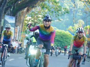 Seru! Ratusan Pesepeda Meriahkan Ponorogo Lingkar Wilis 2025 Seru! Ratusan Pesepeda Meriahkan Ponorogo Lingkar Wilis 2025