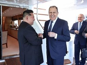 Menlu Rusia Bertemu Kim Jong Un, Bahas Kerja Sama Militer-Konflik Ukraina Menlu Rusia Bertemu Kim Jong Un, Bahas Kerja Sama Militer-Konflik Ukraina