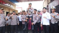 Momen Haru Saat Perpisahan Kapolres Mojokerto Kota