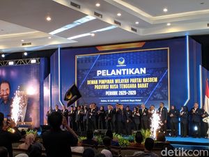 Mori Hanafi Resmi Dilantik Jadi Ketua DPW NasDem NTB Mori Hanafi Resmi Dilantik Jadi Ketua DPW NasDem NTB