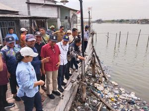 Wali Kota Semarang Tinjau Rob Tambakrejo, Janji Percepat Penanganan Wali Kota Semarang Tinjau Rob Tambakrejo, Janji Percepat Penanganan