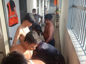 Petugas Temukan Sabu- HP saat Razia Lapas Batam, 6 Warga Binaan Diamankan Petugas Temukan Sabu- HP saat Razia Lapas Batam, 6 Warga Binaan Diamankan