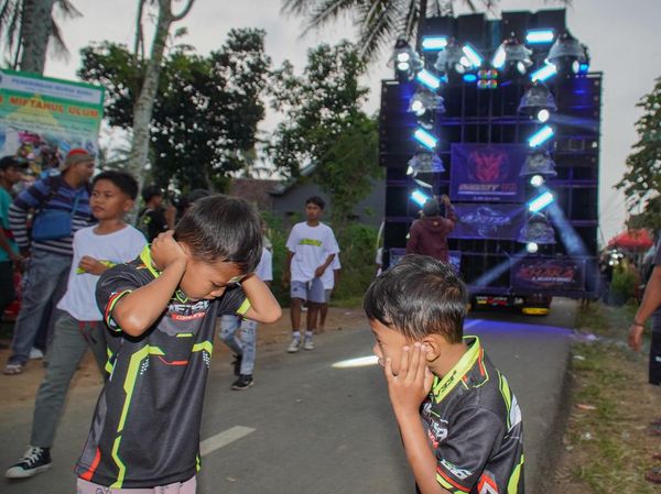 Sound Horeg Guncang Karnaval Urek Urek Malang