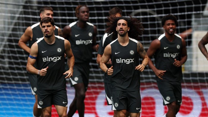 Soccer Football - FIFA Club World Cup - Final - Chelsea Training - Sports Illustrated Stadium, Harrison, New Jersey, U.S. - July 11, 2025 Chelseas Pedro Neto and Marc Cucurella players during training REUTERS/Amanda Perobelli