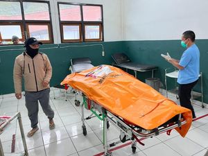 Tukang Ojek Asal Makassar Dibunuh KKB di Puncak Jaya Lalu Dibuang ke Jurang Tukang Ojek Asal Makassar Dibunuh KKB di Puncak Jaya Lalu Dibuang ke Jurang