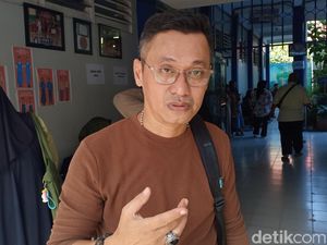 Cerita Faisal Antar Anak Hari Pertama Masuk Sekolah 2025 di SMPN 2 Makassar Cerita Faisal Antar Anak Hari Pertama Masuk Sekolah 2025 di SMPN 2 Makassar
