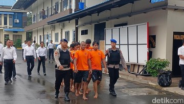 Polisi Tangkap Komplotan Bajak Laut Jarah Kapal Asing di Kepri