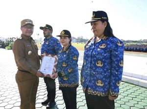 Serahkan 2.229 SK PPPK, Bupati Kupang: Setiap Tahun Evaluasi Serahkan 2.229 SK PPPK, Bupati Kupang: Setiap Tahun Evaluasi