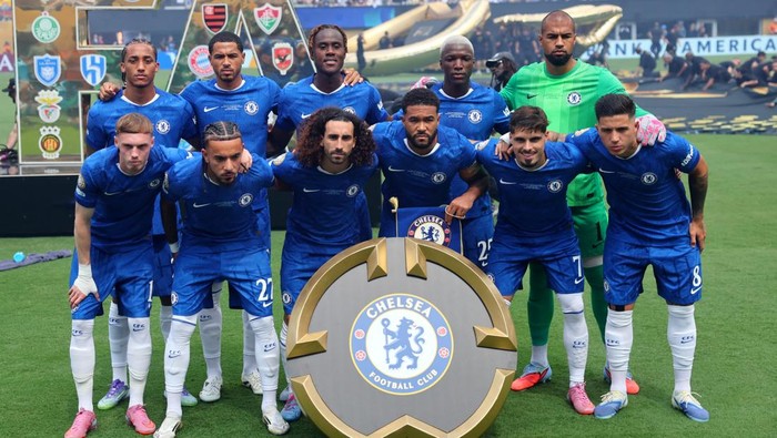 Soccer Football - FIFA Club World Cup - Final - Chelsea v Paris St Germain - MetLife Stadium, East Rutherford, New Jersey, U.S. - July 13, 2025 Chelsea players pose for a team group photo before the match REUTERS/Mike Segar