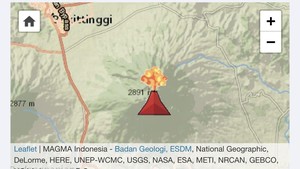 Gunung Marapi di Sumbar Erupsi Malam Ini, Warga Diminta Waspada