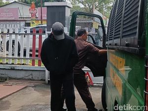 Jejak Ijonk Sebelum Dipenjara, Tahan Sakit Efek Ambeien hingga Indikasi Kanker Jejak Ijonk Sebelum Dipenjara, Tahan Sakit Efek Ambeien hingga Indikasi Kanker