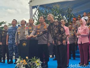 Komitmen Polda Riau Tangani Karhutla: Bangun Hanggar dan Helipad Presisi Komitmen Polda Riau Tangani Karhutla: Bangun Hanggar dan Helipad Presisi