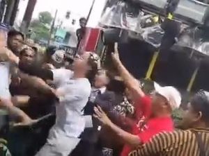 Viral Peserta Karnaval Sound Horeg Adu Jotos dengan Warga