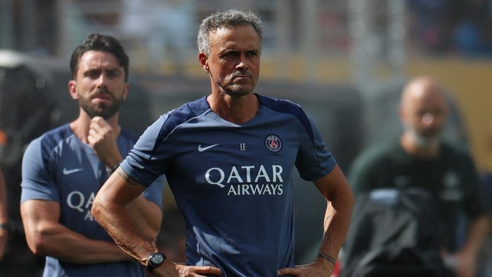 Luis Enrique Soccer Football - FIFA Club World Cup - Final - Chelsea v Paris St Germain - MetLife Stadium, East Rutherford, New Jersey, U.S. - July 13, 2025 Paris St Germain coach Luis Enrique looks on REUTERS/Hannah Mckay