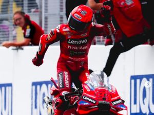 Aura Farming Pacu Jalur Ala Marc Marquez usai Menang MotoGP Jerman Aura Farming Pacu Jalur Ala Marc Marquez usai Menang MotoGP Jerman