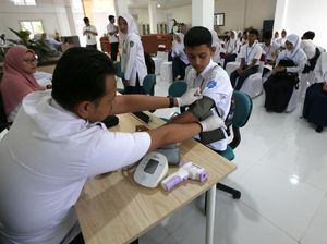 Video Menkes Ungkap Masalah Kesehatan Murid Sekolah Rakyat: Gigi, Mata, Hipertensi Video Menkes Ungkap Masalah Kesehatan Murid Sekolah Rakyat: Gigi, Mata, Hipertensi