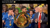 Pemain Chelsea diduga bingung karena Trump bergeming di tempatnya, alias tetap di tengah-tengah penggawa the Blues. Foto: Dok. Internet/X (Twitter)