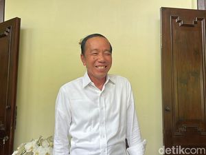 Jokowi Curiga Ada Agenda Besar Politik di Balik Polemik Ijazah-Pemakzulan Jokowi Curiga Ada Agenda Besar Politik di Balik Polemik Ijazah-Pemakzulan