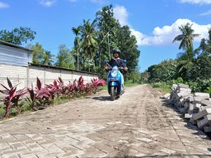 Dampak Investasi PT BSI, Pembangunan Insfrastruktur Jalan Desa Jadi Mulus Dampak Investasi PT BSI, Pembangunan Insfrastruktur Jalan Desa Jadi Mulus