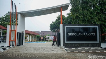 Mendikdasmen Tegaskan 160 Guru Sekolah Rakyat yang Mundur Bukan Gegara Upah