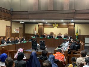 Tom Lembong Merasa Sidang Bak Perang, Bantah Tunjuk Produsen Gula Tertentu