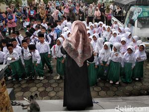 Video Saat PNS DKI Mau Ikut Antar Anak ke Sekolah Tapi Takut Telat Ngantor