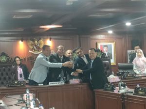 Pimpinan MKD DPR F-PKS Berubah: Adang Daradjatun Gantikan Aboe Bakar Pimpinan MKD DPR F-PKS Berubah: Adang Daradjatun Gantikan Aboe Bakar