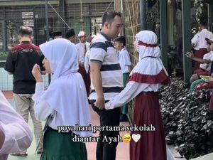 Ayah Antar Anak di Hari Pertama Sekolah, Senyum Ceria Warnai MPLS Ayah Antar Anak di Hari Pertama Sekolah, Senyum Ceria Warnai MPLS