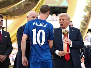 Alasan Donald Trump Simpan Trofi Asli Piala Dunia Antarklub 2025 Alasan Donald Trump Simpan Trofi Asli Piala Dunia Antarklub 2025